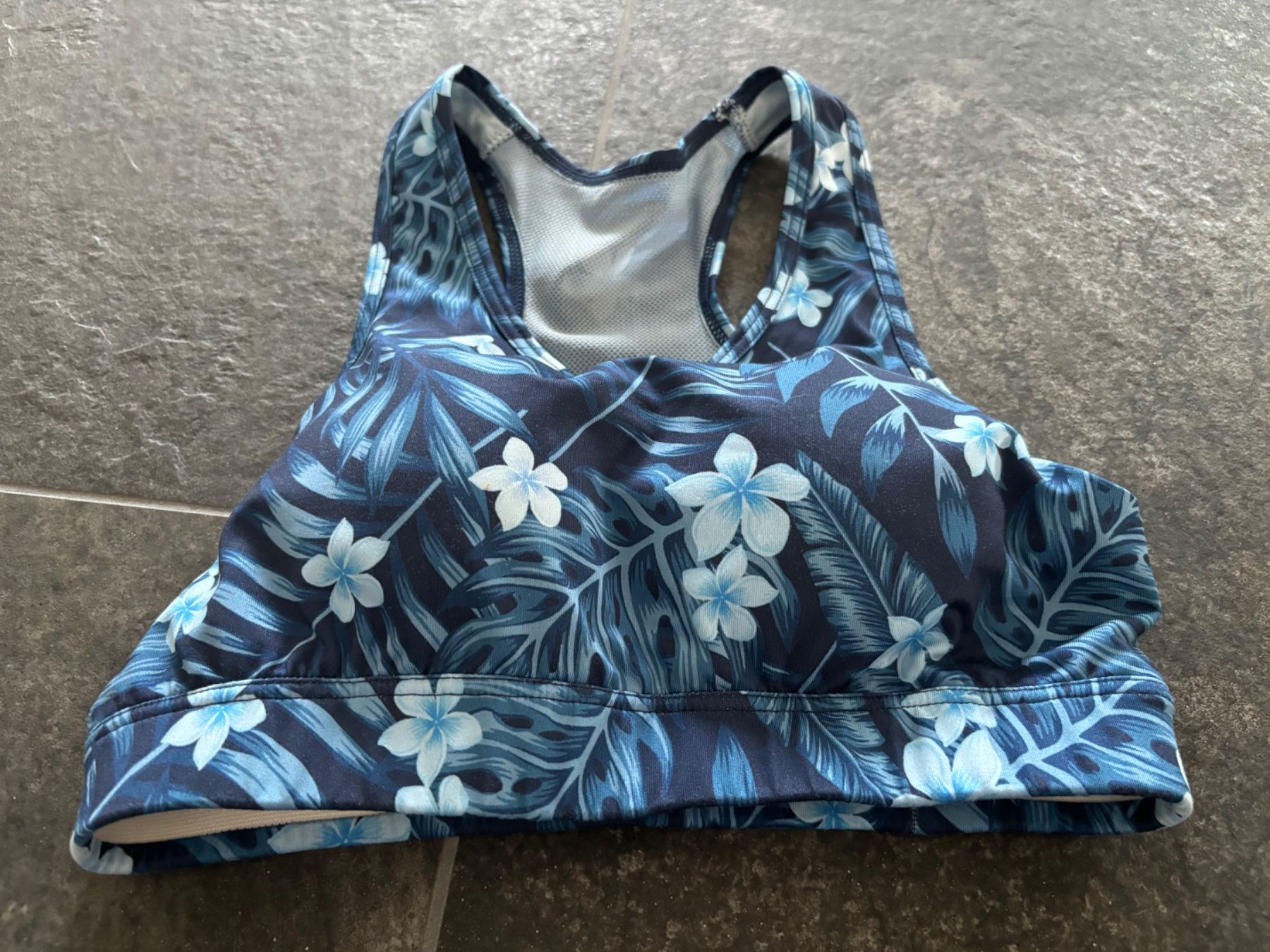 Autres dessous: BH - blau mit Blumenmotiven - Gr. M – D'occasion à Stadel par Chanel_5