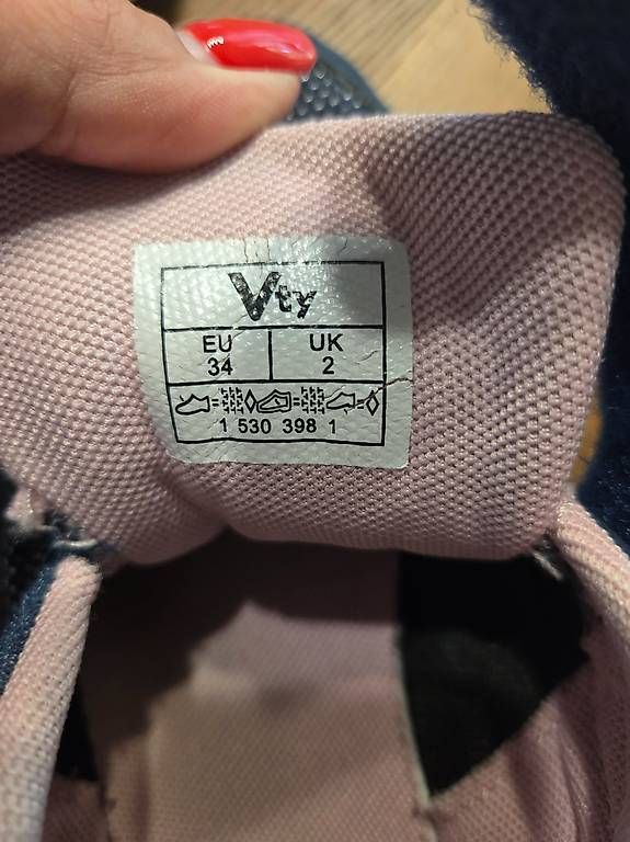 Chaussures filles: Turnschuhe – D'occasion à Wettingen par littlefoot1 3