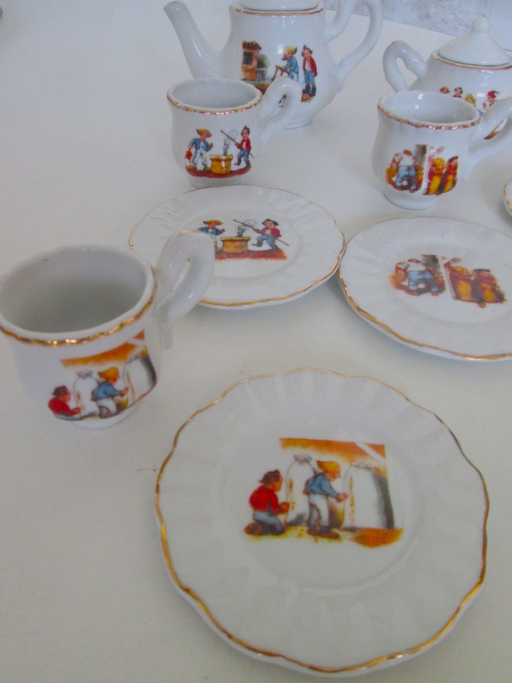 Giocattoli: Puppen Kaffee-Service, vintage – Usato da Sementina venduto da babucia 3