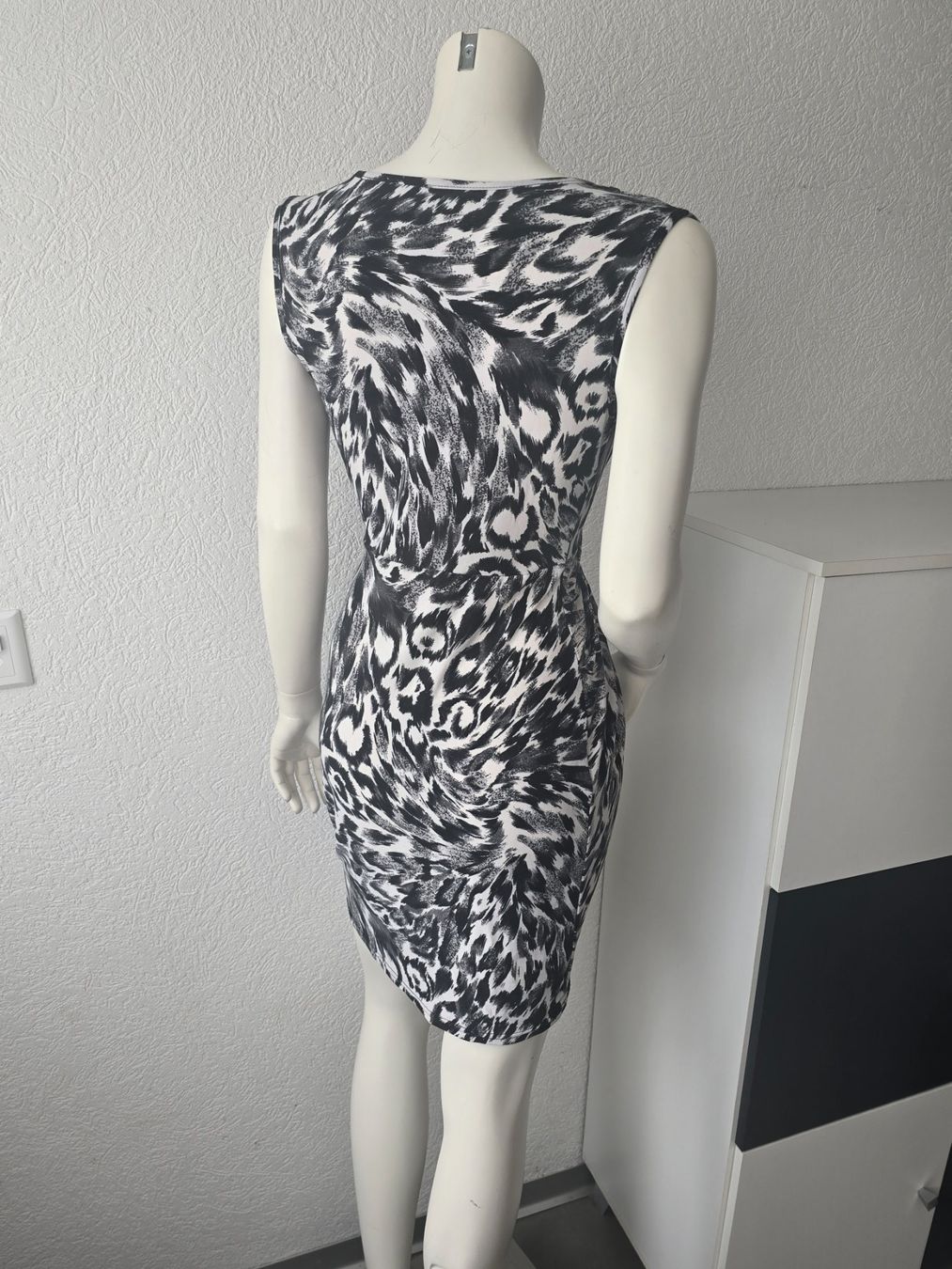 Kleider: Robe Leopard Taille S – Gebraucht aus Les Verrières von kitel79 9
