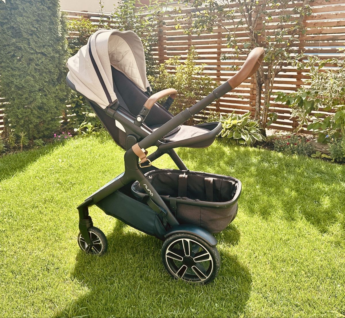 Nuna Carrozzine: Kinderwagen Nuna – Usato da Unteriberg venduto da lor_5kwg