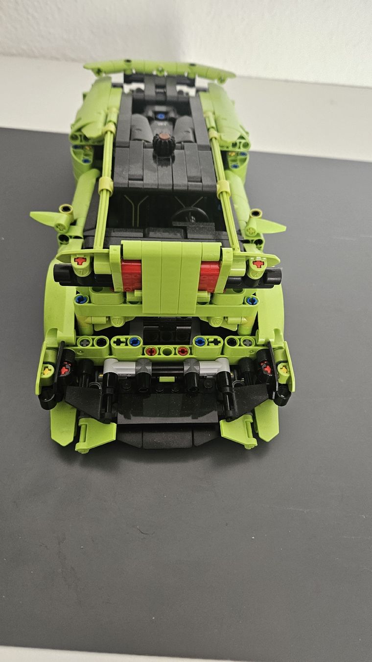Lego Spielzeuge: Lego Technic Lamborghini Huracan Performante – Gebraucht aus Kölliken von SoLa07 3