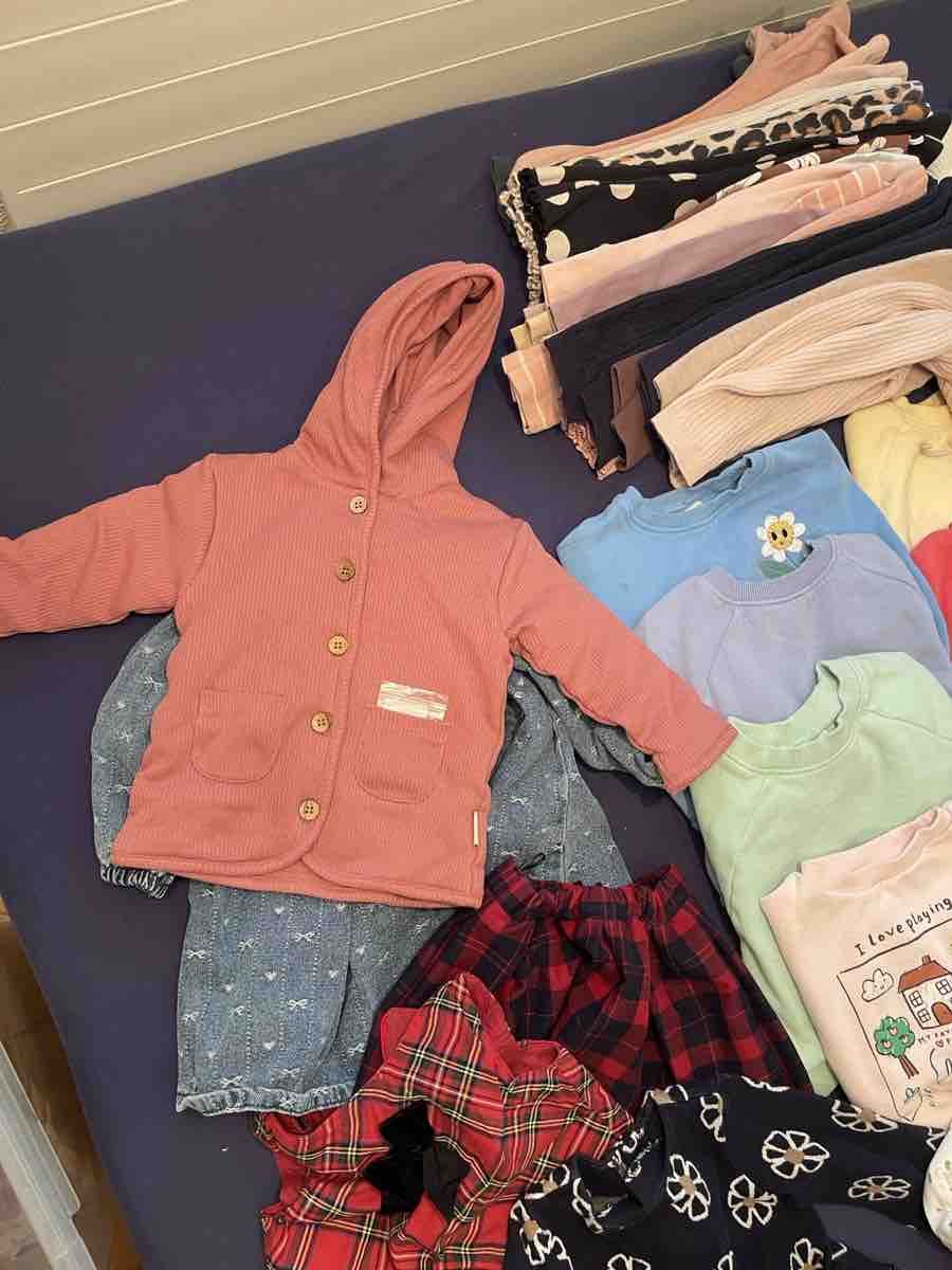 Lotti & Set di vestiti: Herbst- / Winterkleiderpaket Mädchen Grösse 80 – Usato da Meilen venduto da Dionys89 2