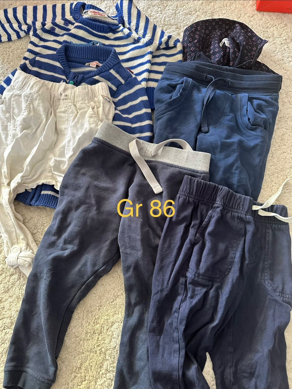 Lotti & Set di vestiti: Kleidergrösse 86-98 Paket – Usato da Bottmingen venduto da zoe_vt97 3