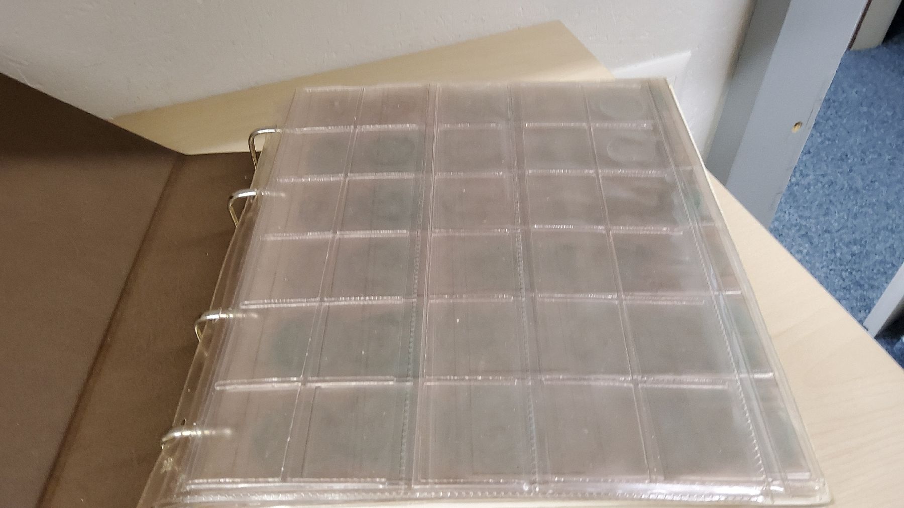 Album: Münzalbum Numis mit Einschubblättern, braun, leer – Usato da Herisau venduto da Nluanalucas 1