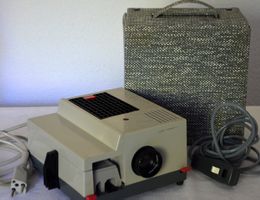 Ennalux Diaprojektor  / projecteur de diapositives