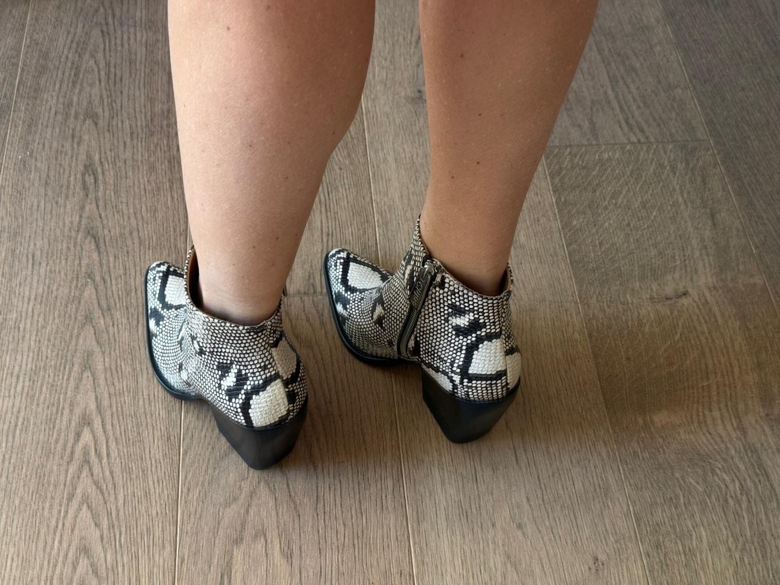 Chloé Scarpe da donna: Chloé Stiefeletten, Echtleder, Gr. 38 – Usato da Oberarth venduto da SSS. 3