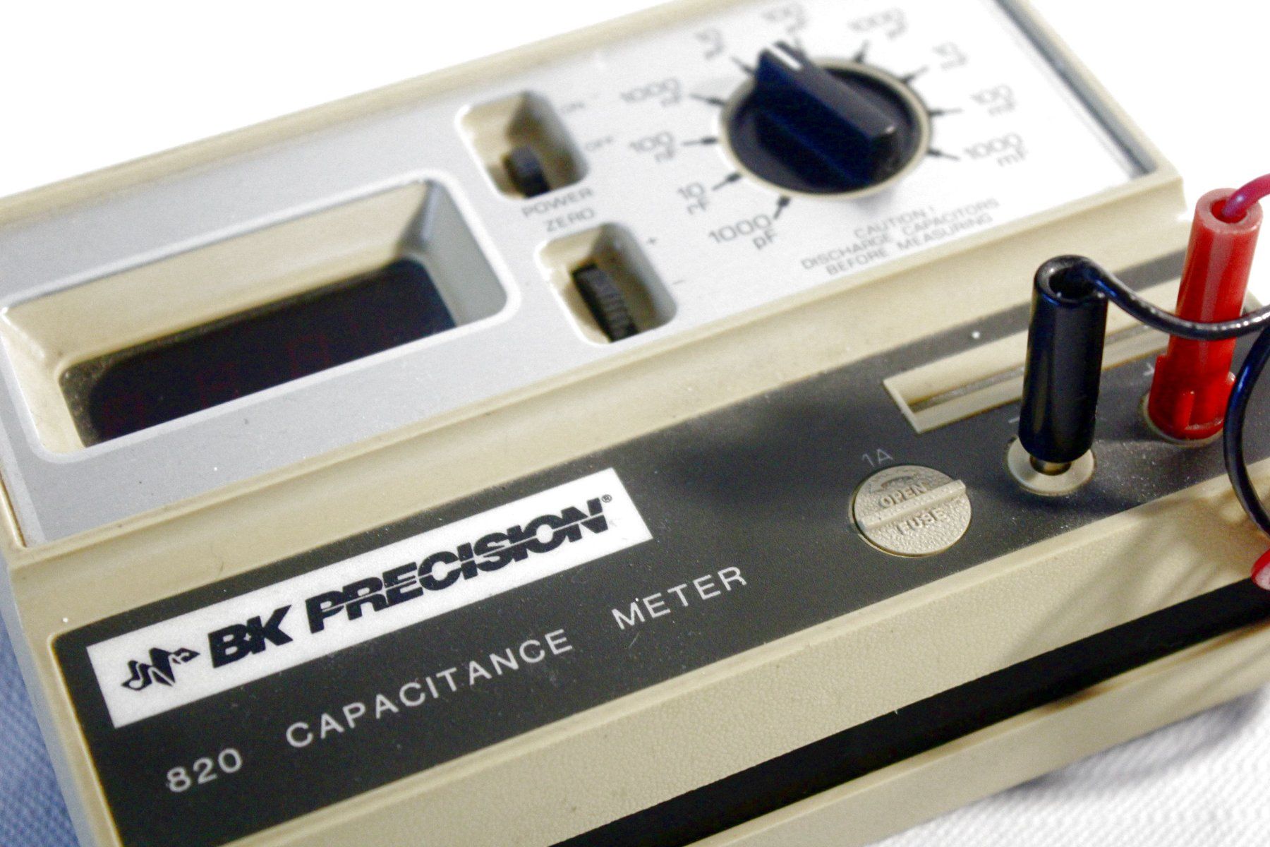 Misurare: BK PRECISION 820 Dynascan Capacitance Meter inklusive Maunal – Usato da Bern venduto da kultiges 1