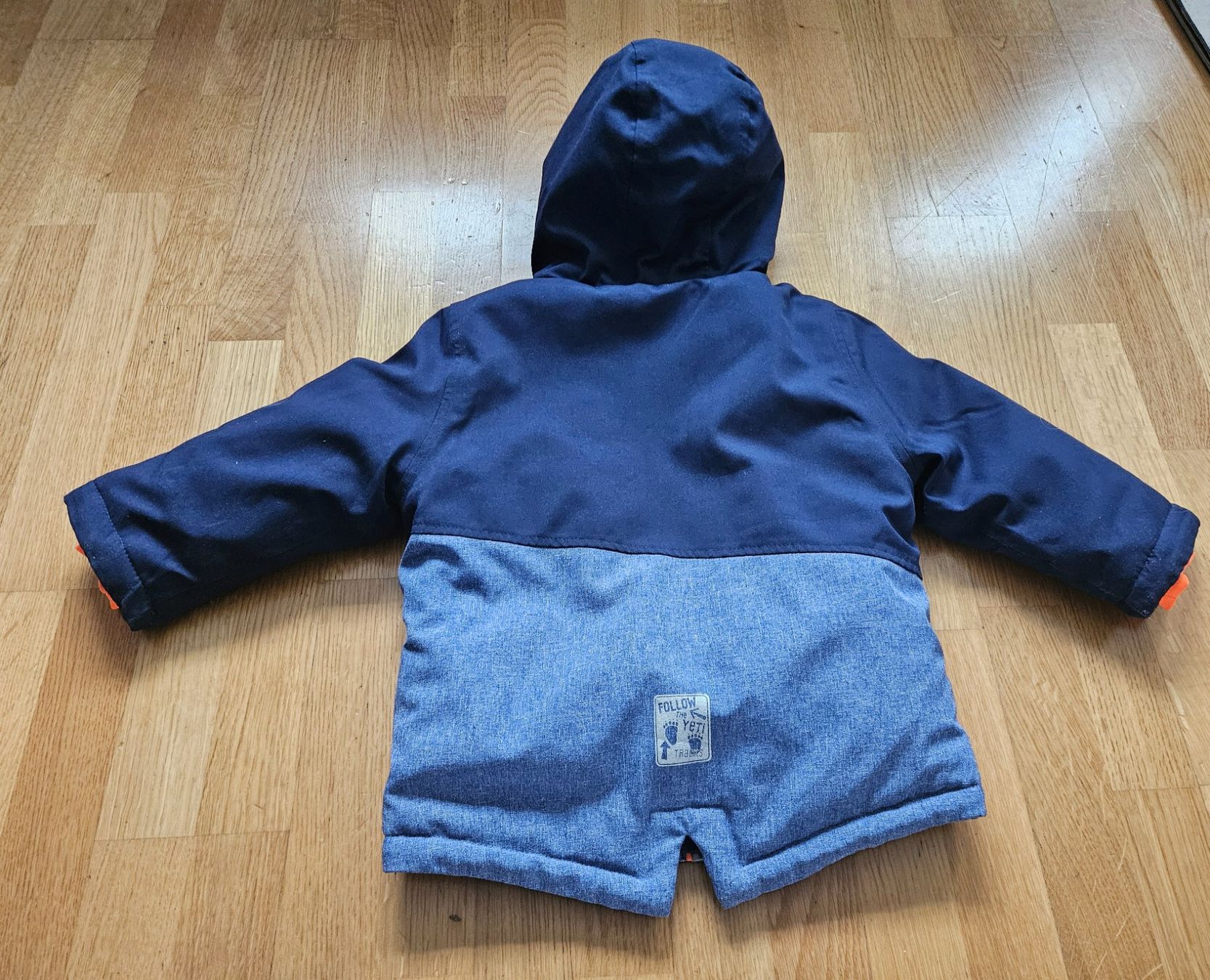 Jacken & Mäntel: Winterjacke Kind Grösse 98/104 – Gebraucht aus Utzenstorf von and_c8wy 1