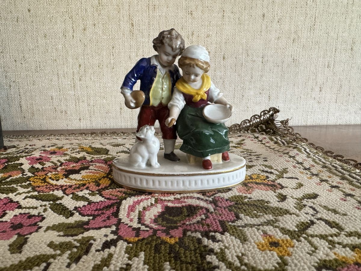 Statuette: Porzellan Figur – Usato da Tübach venduto da Tijera
