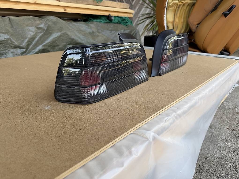 BMW Tutti pezzi di ricambio auto: Bmw E36 Coupe MHW Rückleuchten – Usato da Muri AG venduto da Aero96 2