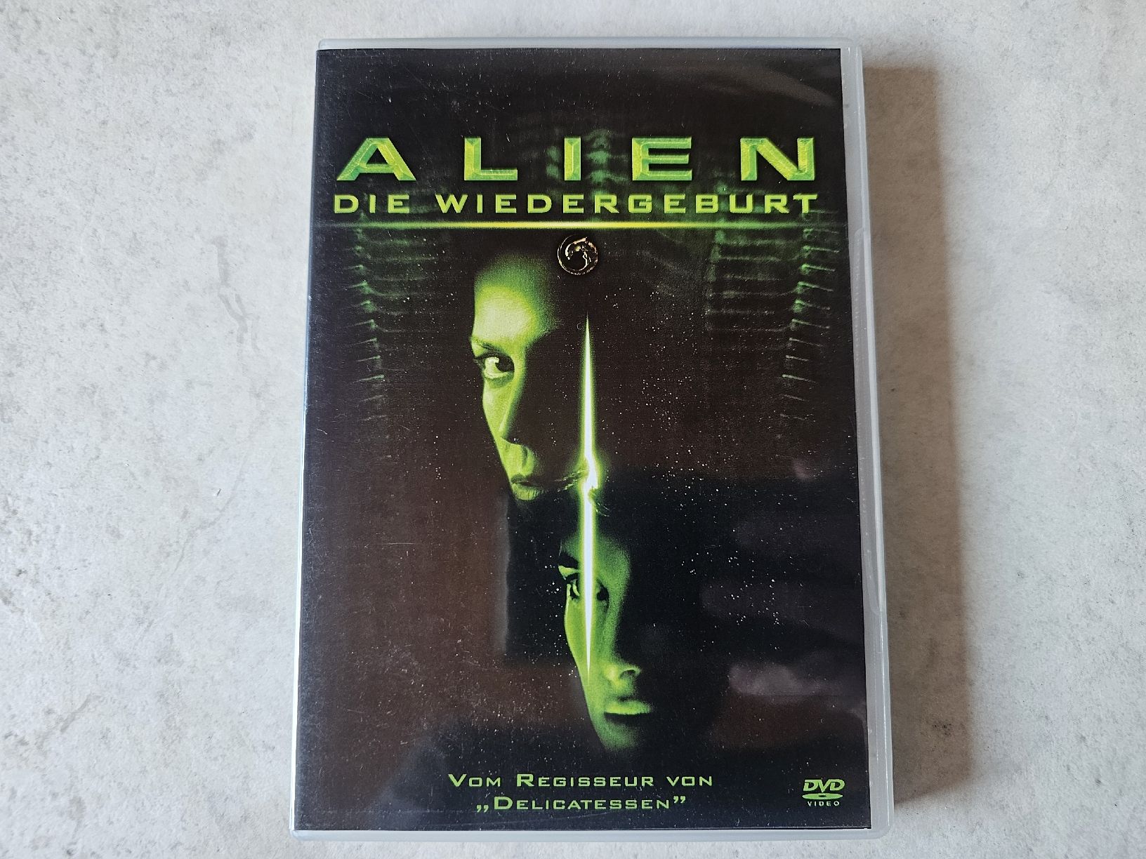 Tous les DVDs: Alien  -  Die Wiedergeburt – D'occasion à Schneisingen par backstore24