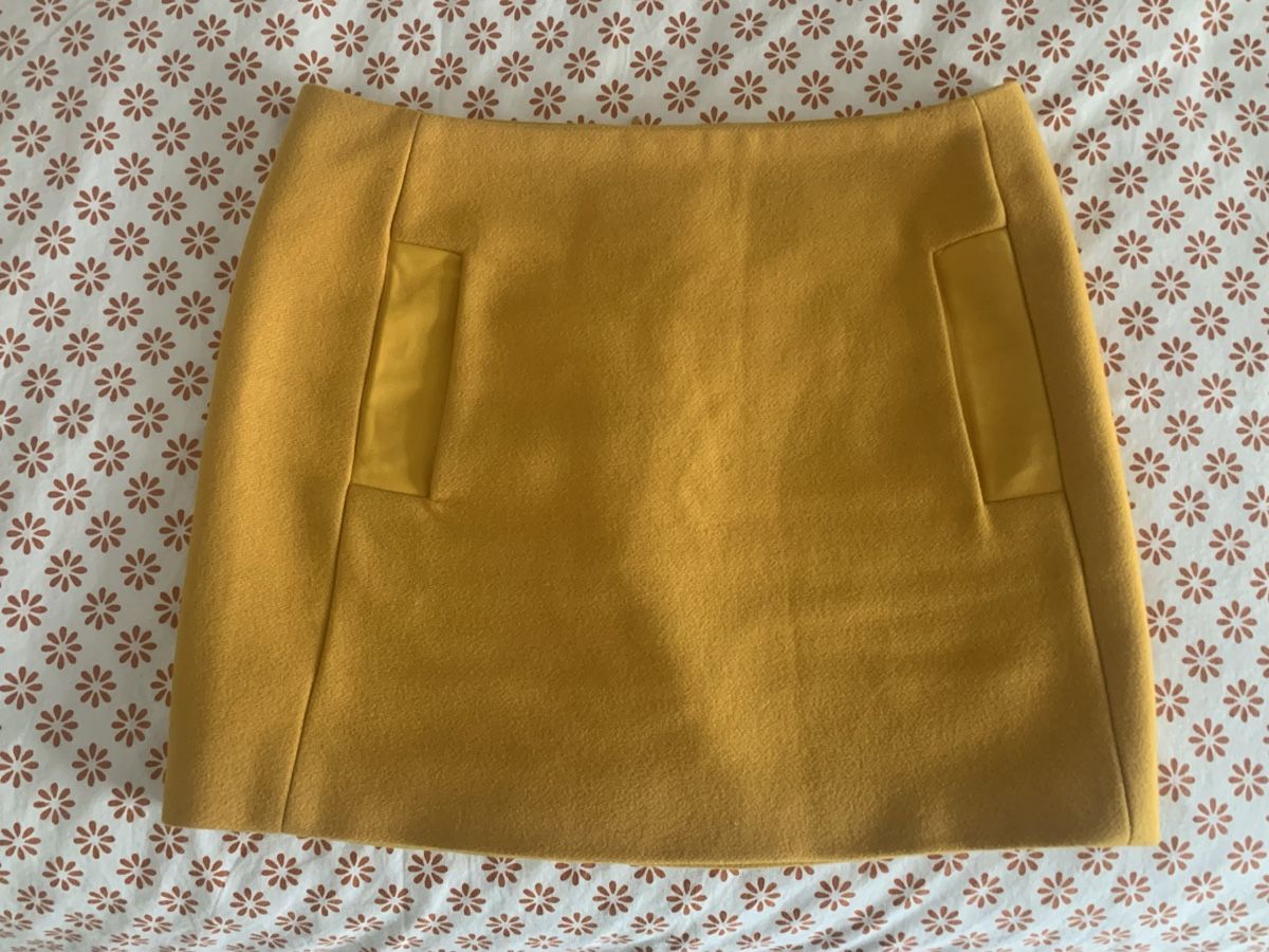 Maje Gonne: MAJE mustard wool skirt XS/34 – Usato da Zürich venduto da Angela_Fashion_Lover