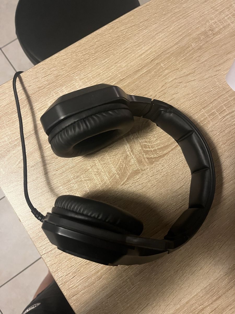 Casques audio: Casque, Gaming – D'occasion à Nods par giu_lj2x 5