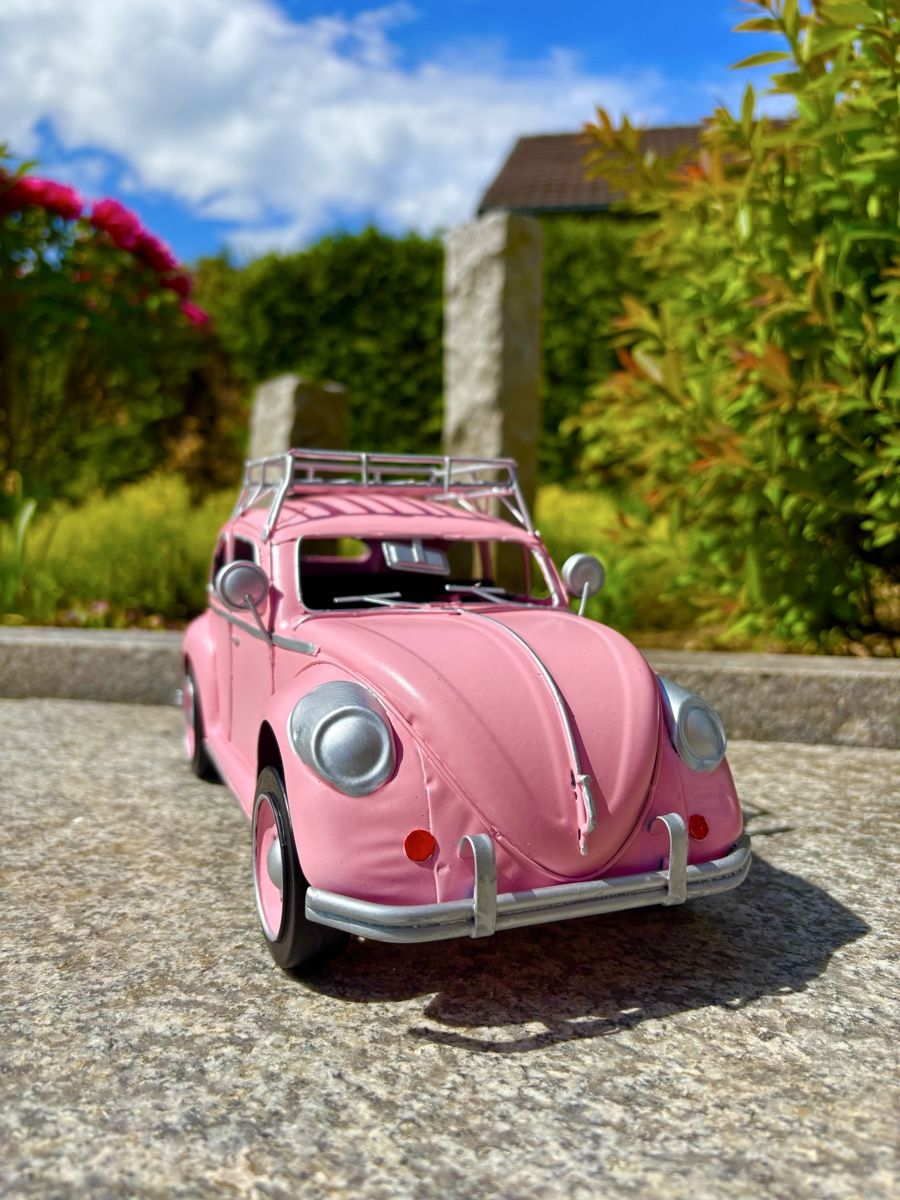 Volkswagen Modellini d'auto: VW Käfer pink aus Blech – Nuovo e nell'imballaggio originale da Langendorf venduto da Blechfahrzeuge 2