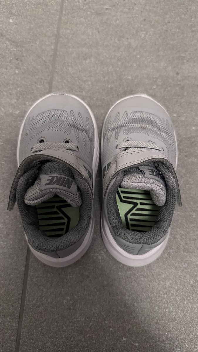 Nike Scarpe per ragazzi: Nike Sneakers Gr. 19.5 – Nuovo (secondo la descrizione) da Pfungen venduto da nik_9wv9 2