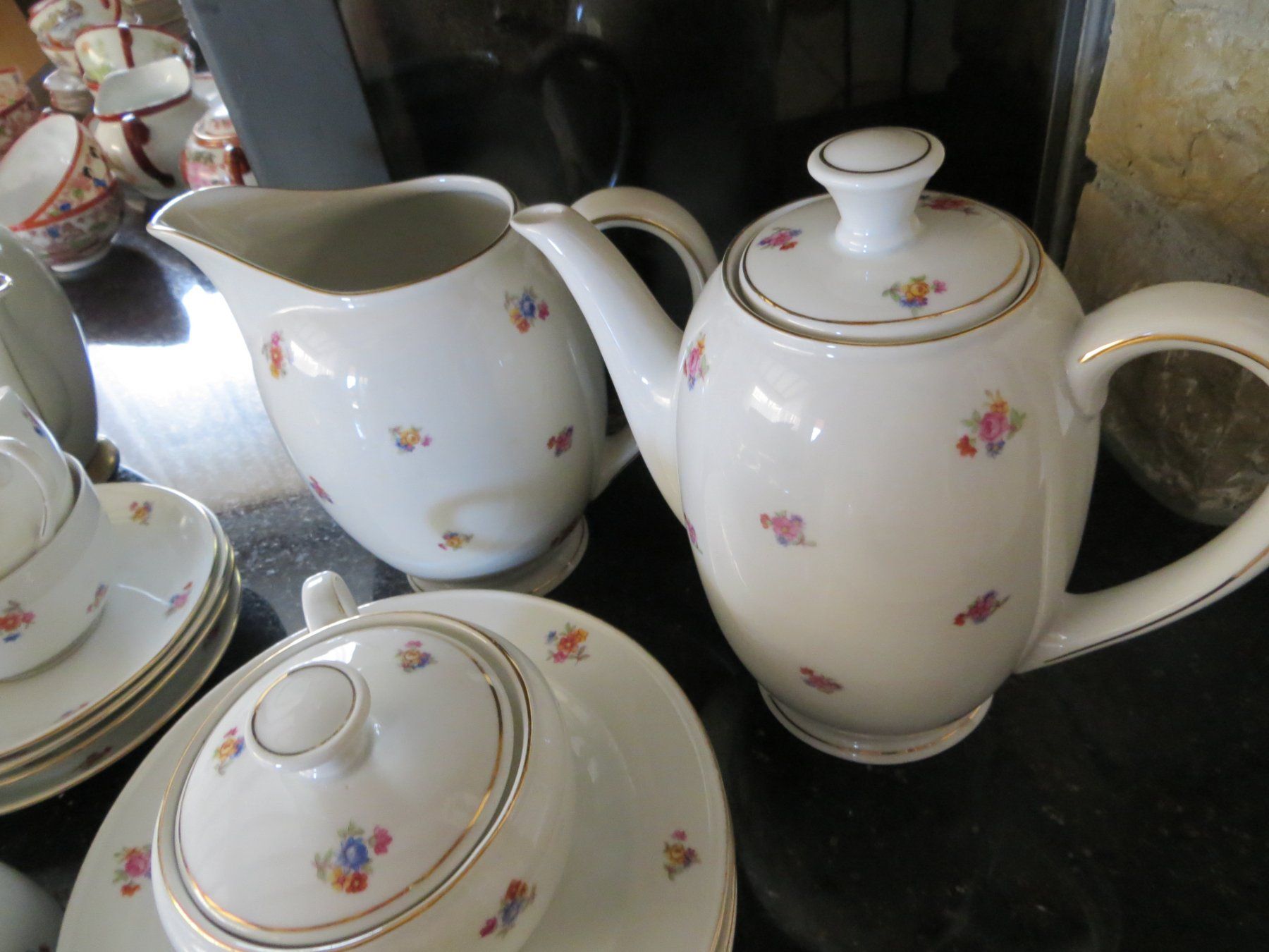 Geschirrsets: Tee-Kaffee Service mit Blumenmuster – Gebraucht aus Ins von Ener52 4
