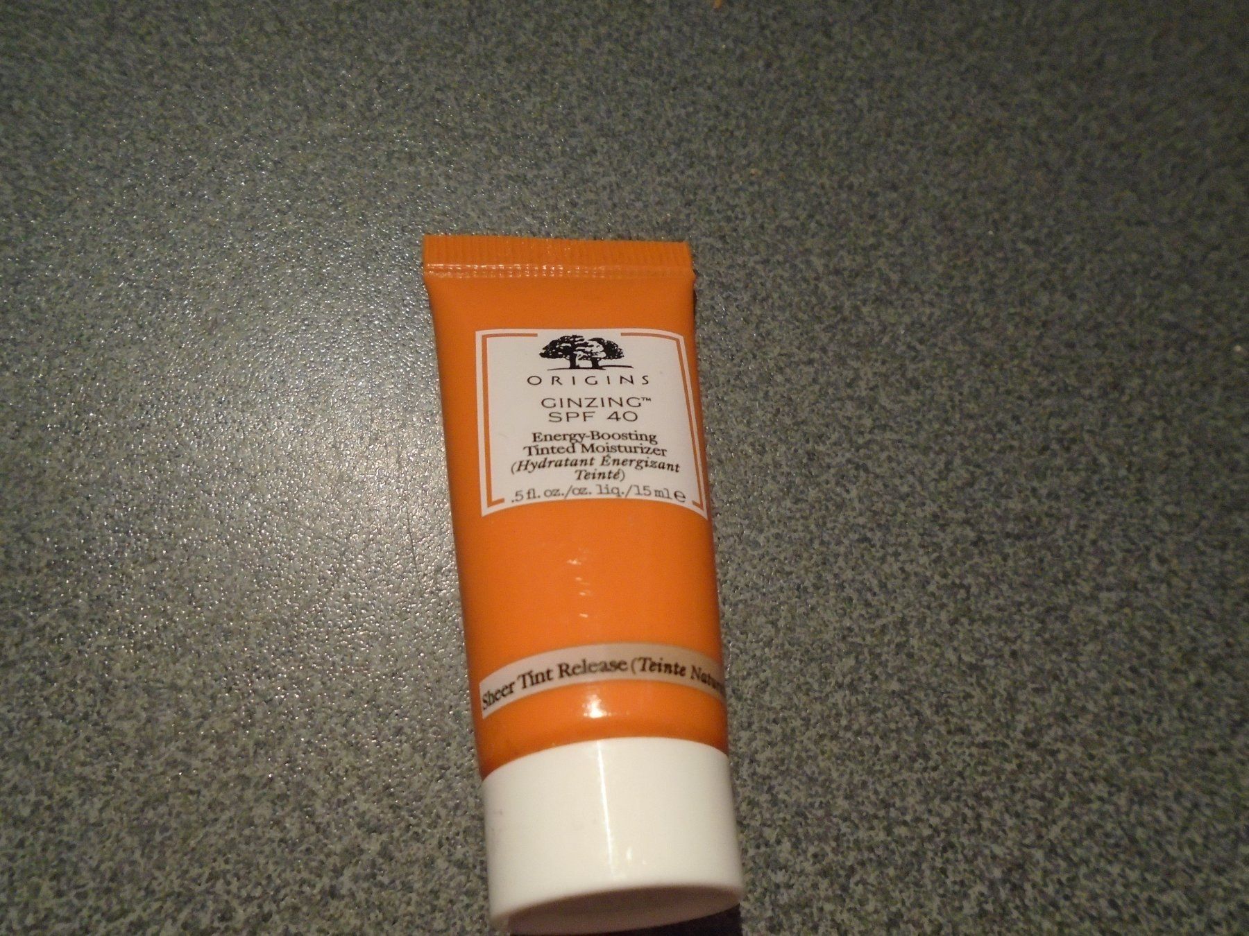 Cura del viso: Ginzing SPF 40, Origins, 15 ml – Nuovo e nell'imballaggio originale da Zürich venduto da Motzkuh