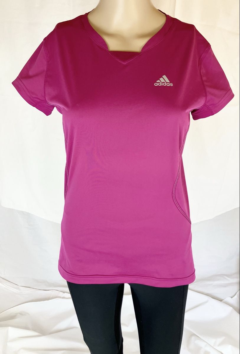 T-shirt: Adidas Gr.36 – Usato da Mürren venduto da Ne-le