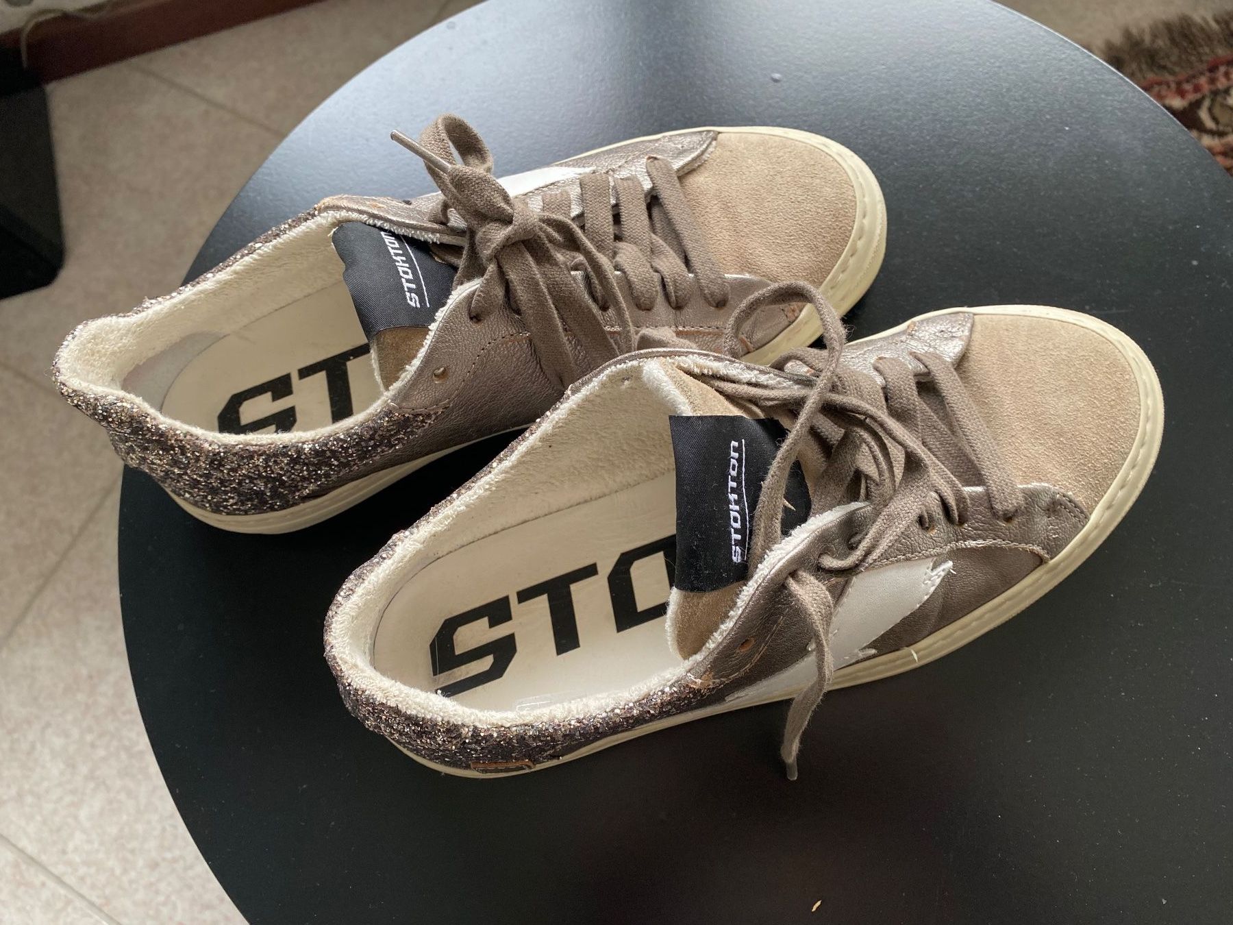 Damenschuhe: STOKTON Italy - Leder Sneaker Gr. 38 – Gebraucht aus Besazio von lionheart63 2