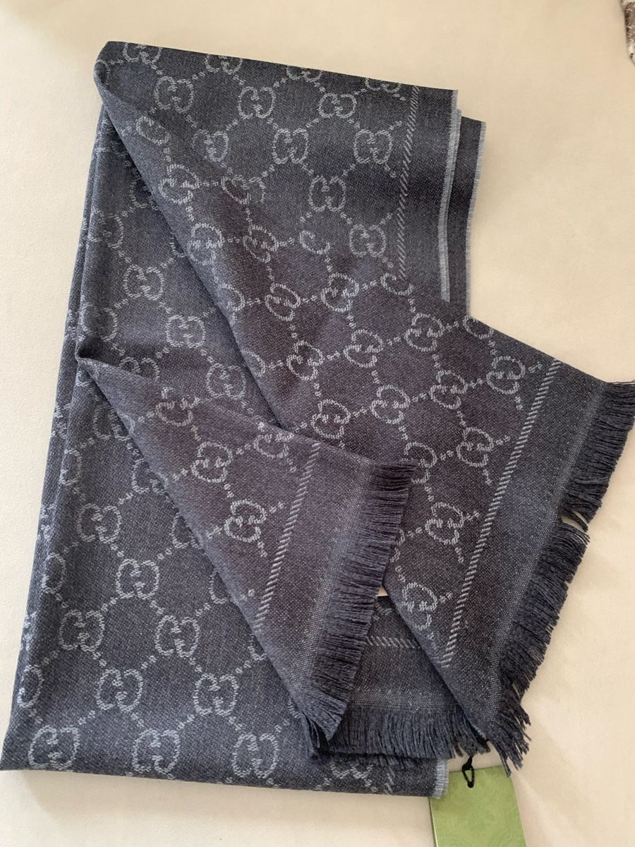 Gucci Schals: Gucci Schal  – Neu (gemäss Beschreibung) aus Bergdietikon von zor_856j 2