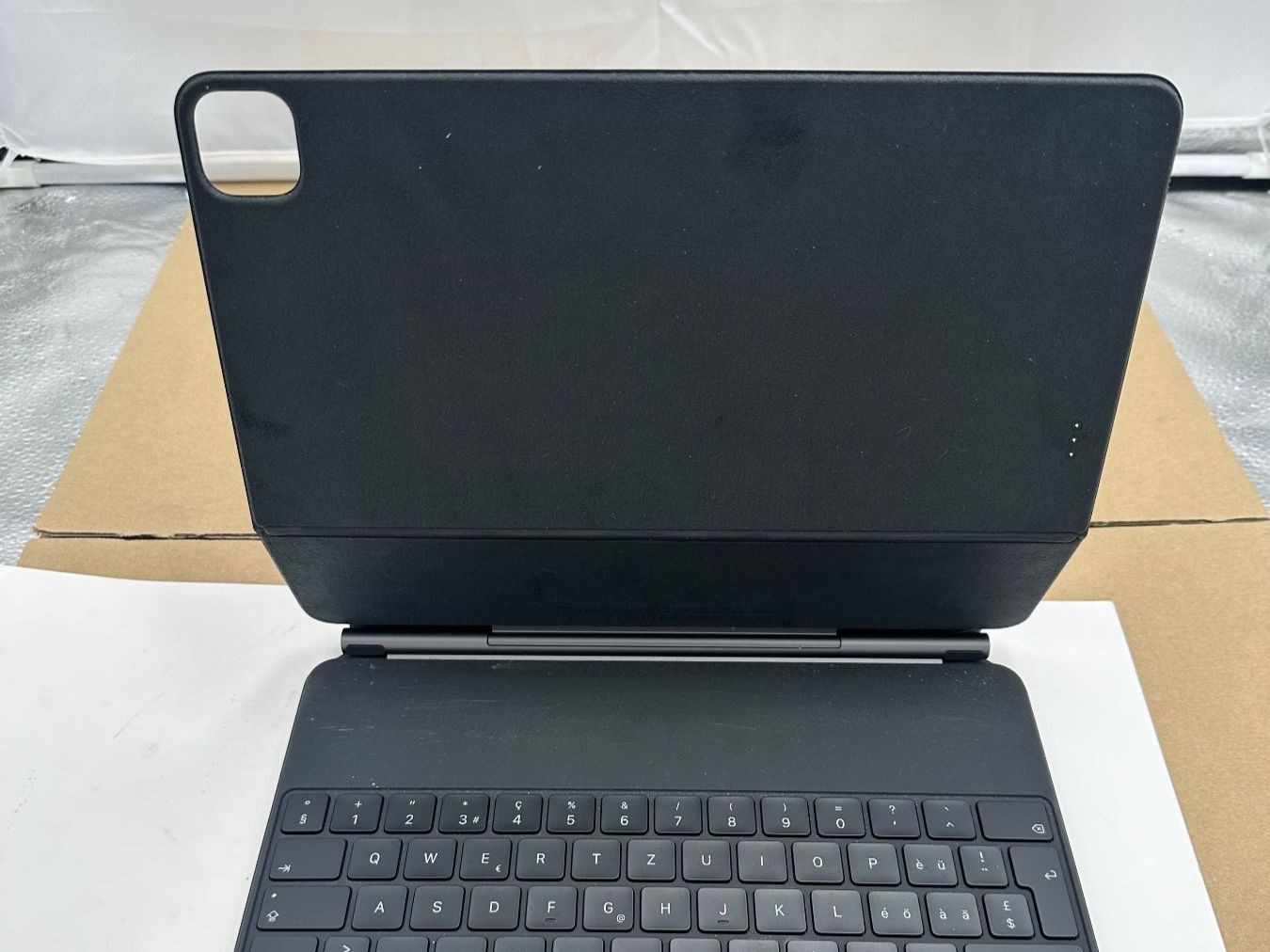 Apple Tastaturen: APPLE  Magic Keyboard für 12.9" iPad Pro – Gebraucht aus Birmenstorf AG von Distronics_SchweizAG 1