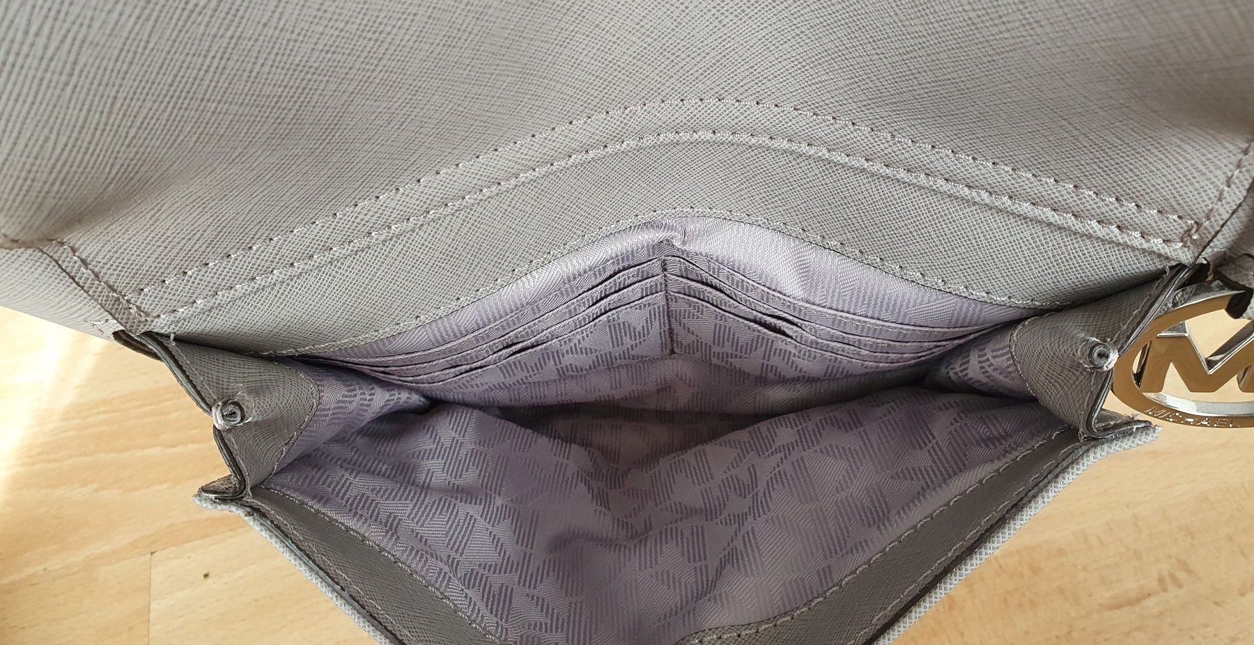 Michael Kors Borse da donna: Michael Kors Tasche grau – Usato da Luzern venduto da DaSi9354 3