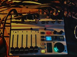 Behringer FLOW 8 8-Kanal-Digitalmischer
