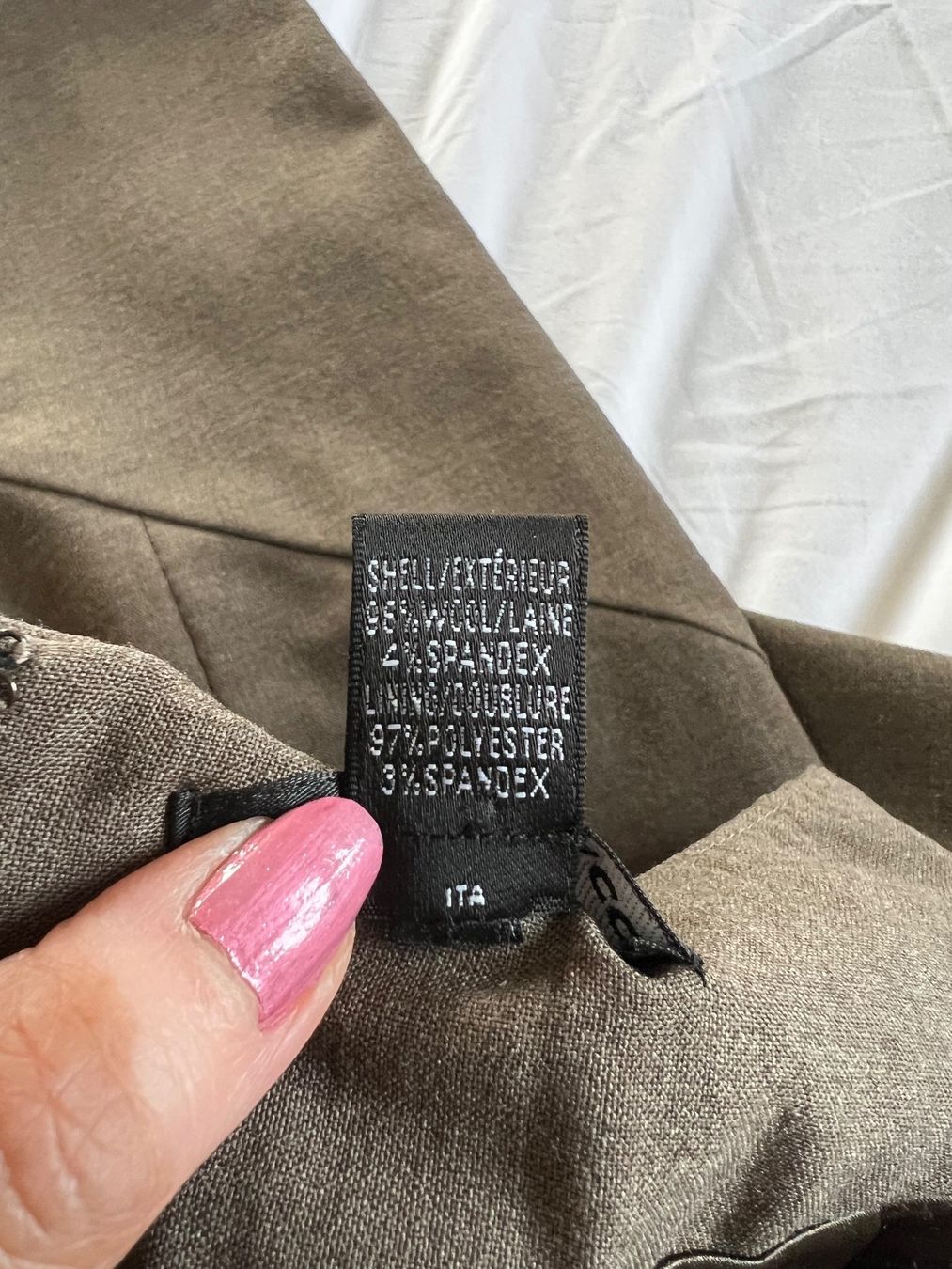 Röcke: Pencil skirt club monaco – Gebraucht aus Münchenstein von ArleneLM 3