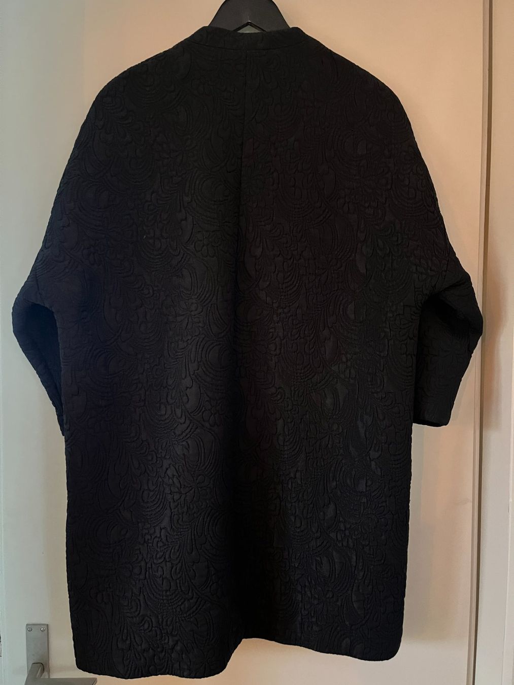 H&M Giacche: Light embroidered jacket – Usato da Winterthur venduto da L.K.I. 1