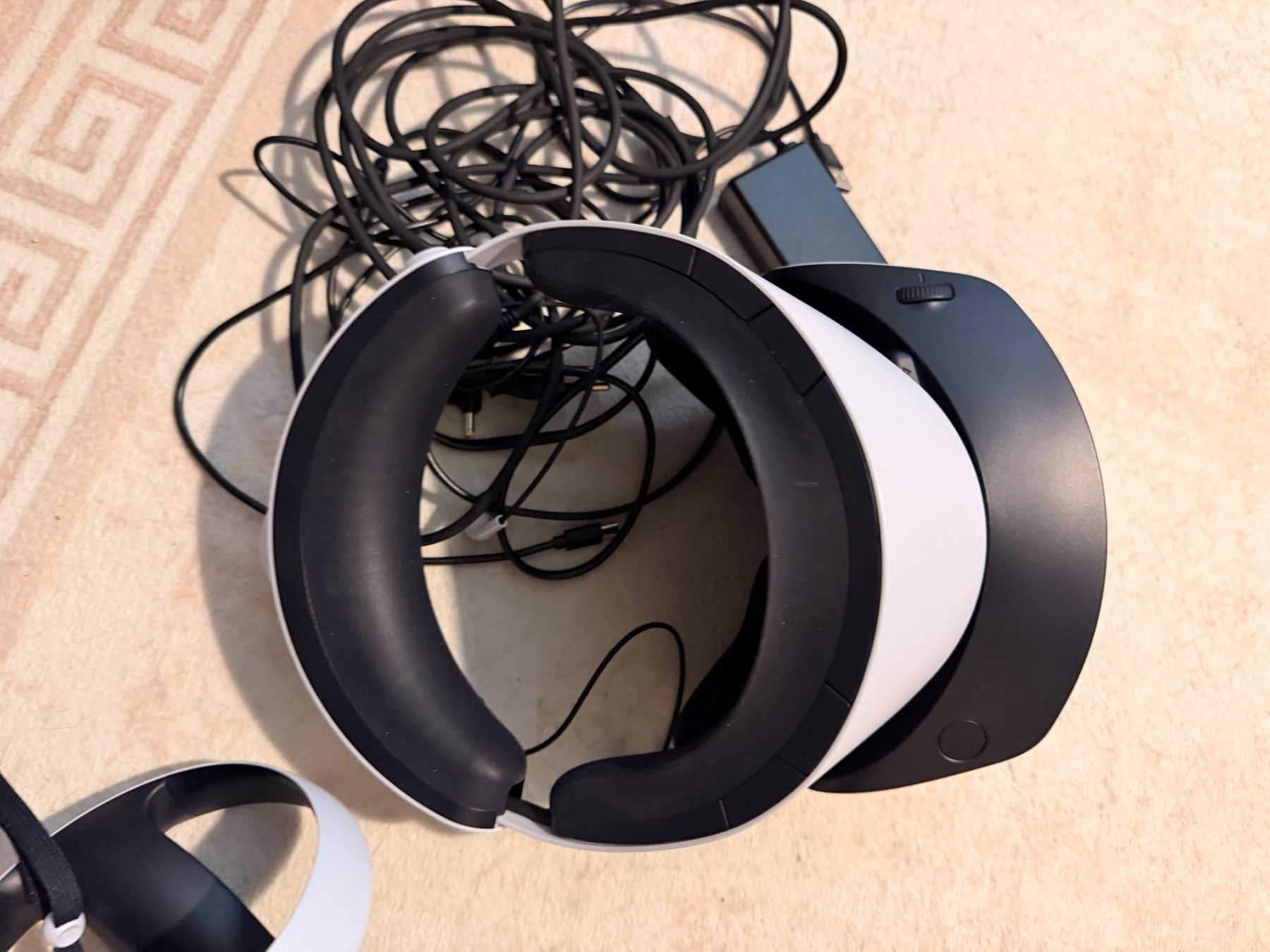 Sony Casco VR: PlayStation VR2 Headset mit zwei Controllern gebraucht – Usato da Kloten venduto da xhu_pmj7 3