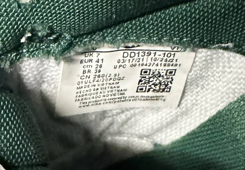 Scarpe da uomo: Nike Sneakers Gr 41 – Usato da Zürich venduto da Babanos7 2
