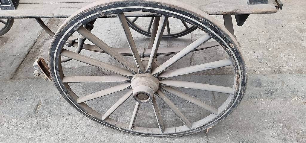 Carrozze: hippomobile corbillard voiture de collection – Usato da Monthey venduto da gael369 2