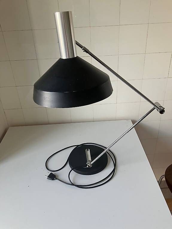 Lampen: Baltensweiler Tischlampe  – Gebraucht aus Bern von Smol