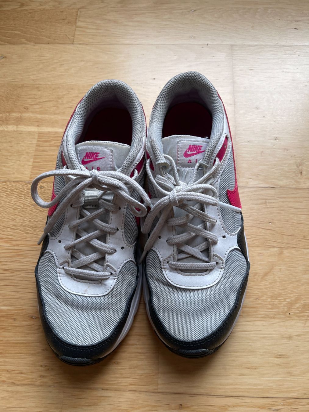 Nike Damenschuhe: Nike Air Max – Gebraucht aus Greifensee von guteangebote