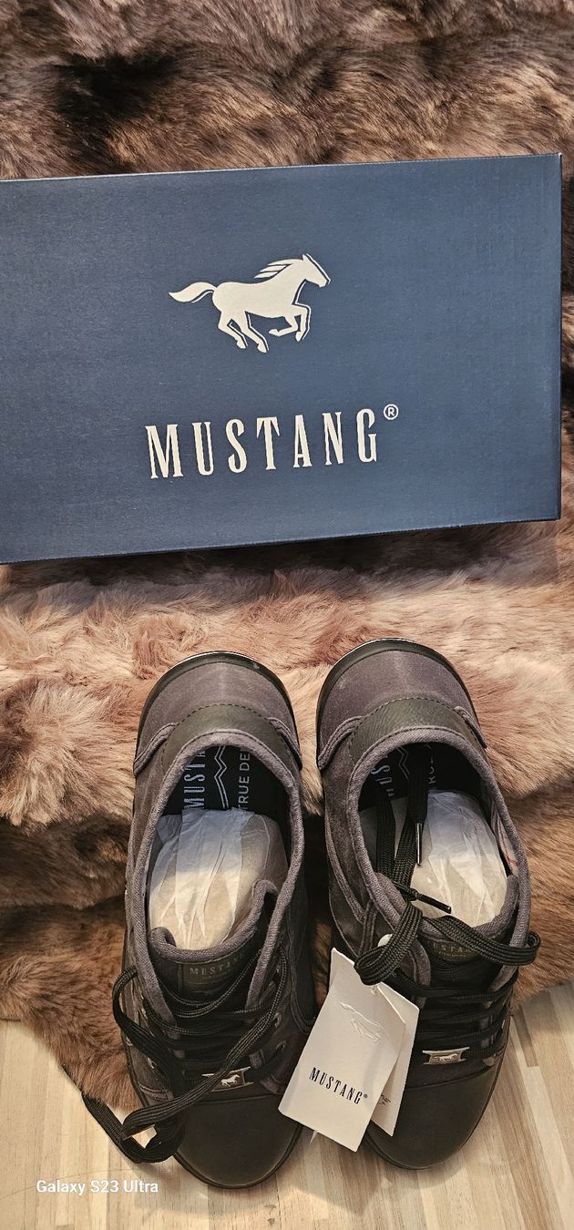 Mustang Scarpe da uomo: Mustang Sneaker Gr. 40 - Neuwertig – Nuovo (secondo la descrizione) da Wangen b. Olten venduto da tagra69 1