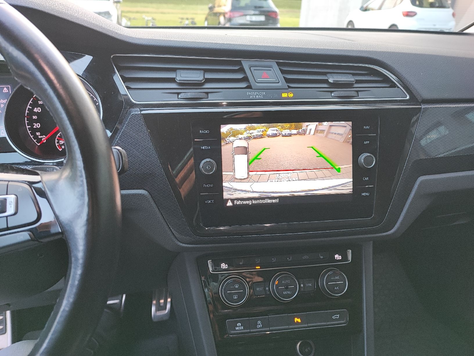 VW Automobili: VW Touran – Usato da Buochs venduto da far_9rb8 4