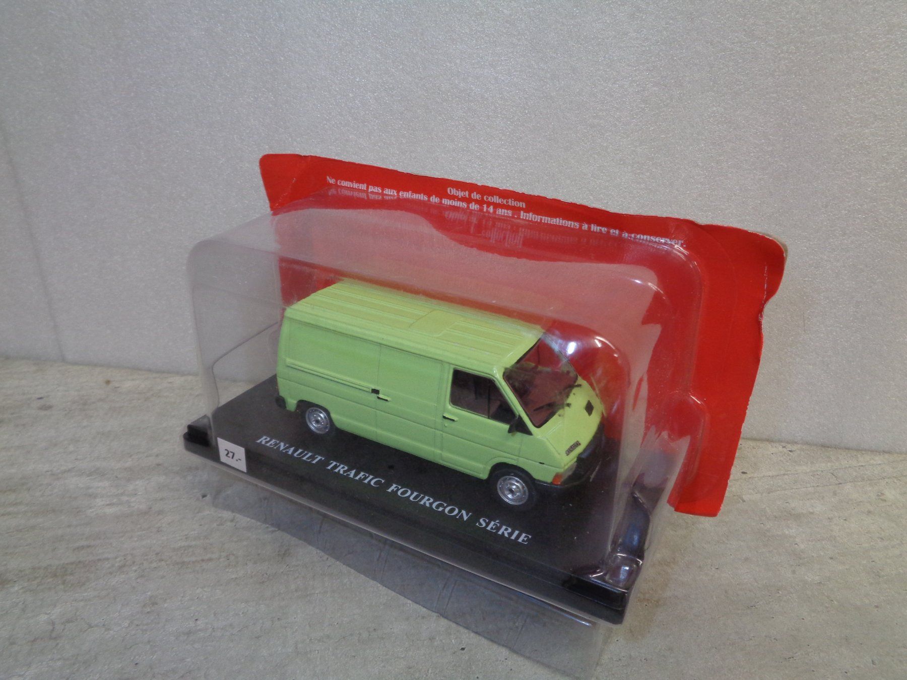 Renault Modellini d'auto: Hachette 1:43 Classic Car Renault Trafic – Nuovo e nell'imballaggio originale da Reconvilier venduto da rallycar 4