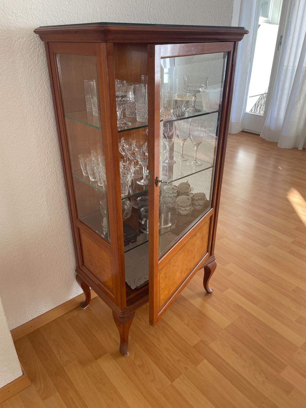 Vetrine: prachtvolles Vitrinenmöbel Biedermeier – Usato da Rütihof venduto da Bemawe 2