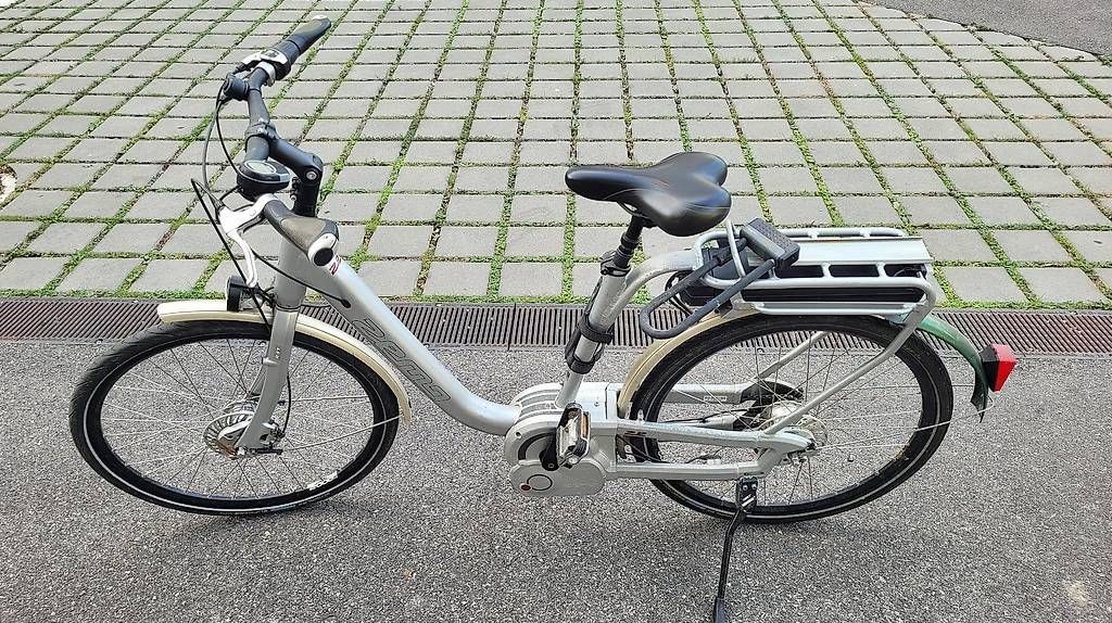 Velos: Vélo électrique – Gebraucht aus Petit-Lancy von Lui7263