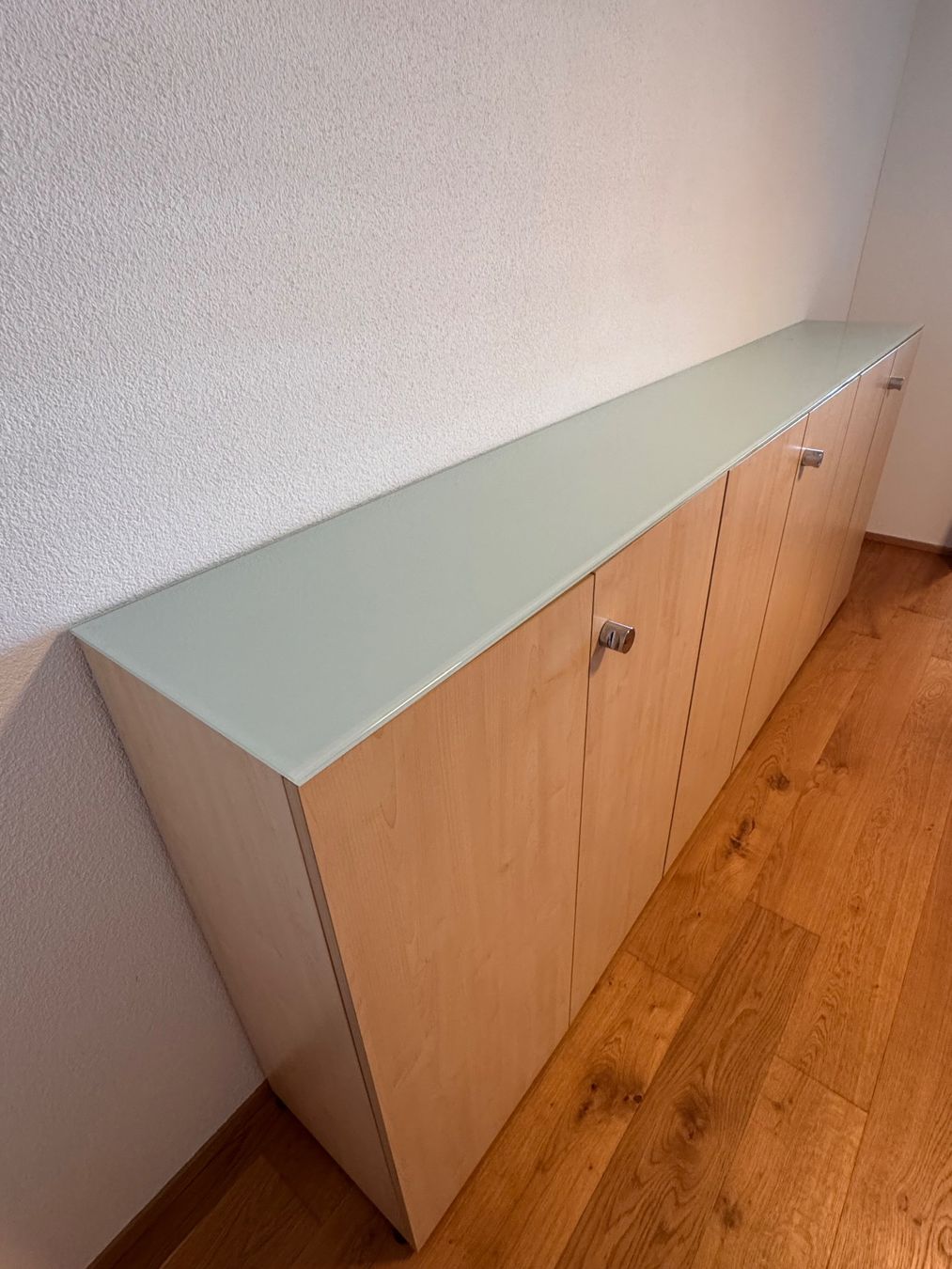 Commodes: Sideboard mit Glasplatte – D'occasion à Hirschthal par severin776 1