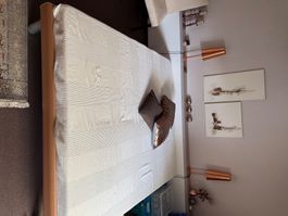 Doppelbett aus Holz mit Lattenrost gebraucht guter Zustand