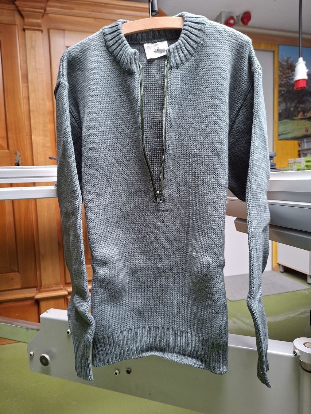 Maglioni & Felpe: Original Schweizer Armeewollpullover mit Reissverschluss, 52 – Nuovo (secondo la descrizione) da Meikirch venduto da chrigeli06 4
