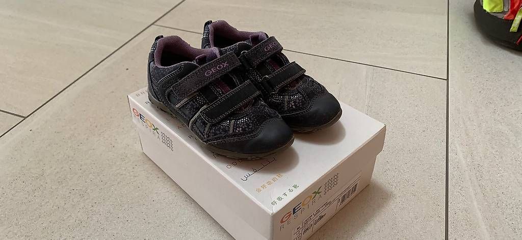 Scarpe per ragazze: Sneaker Geox Grösse 30 – Usato da Kastanienbaum venduto da pet_57dn