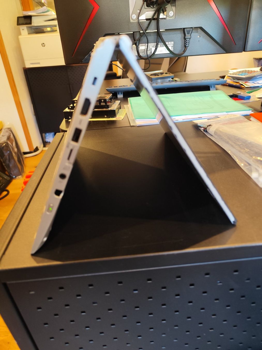 Lenovo Notebooks: Lenovo Thinkpad Yoga 370 - Windows 11 PRO – Gebraucht aus Agiez von reg_77y2 2