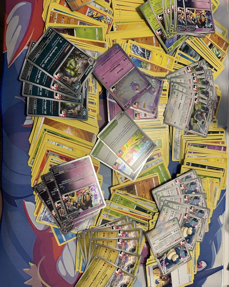 Pokémon Carte collezionabili: Grosses Pokemon Karten Set - Nur De/En ab1.- – Usato da Muttenz venduto da keve999