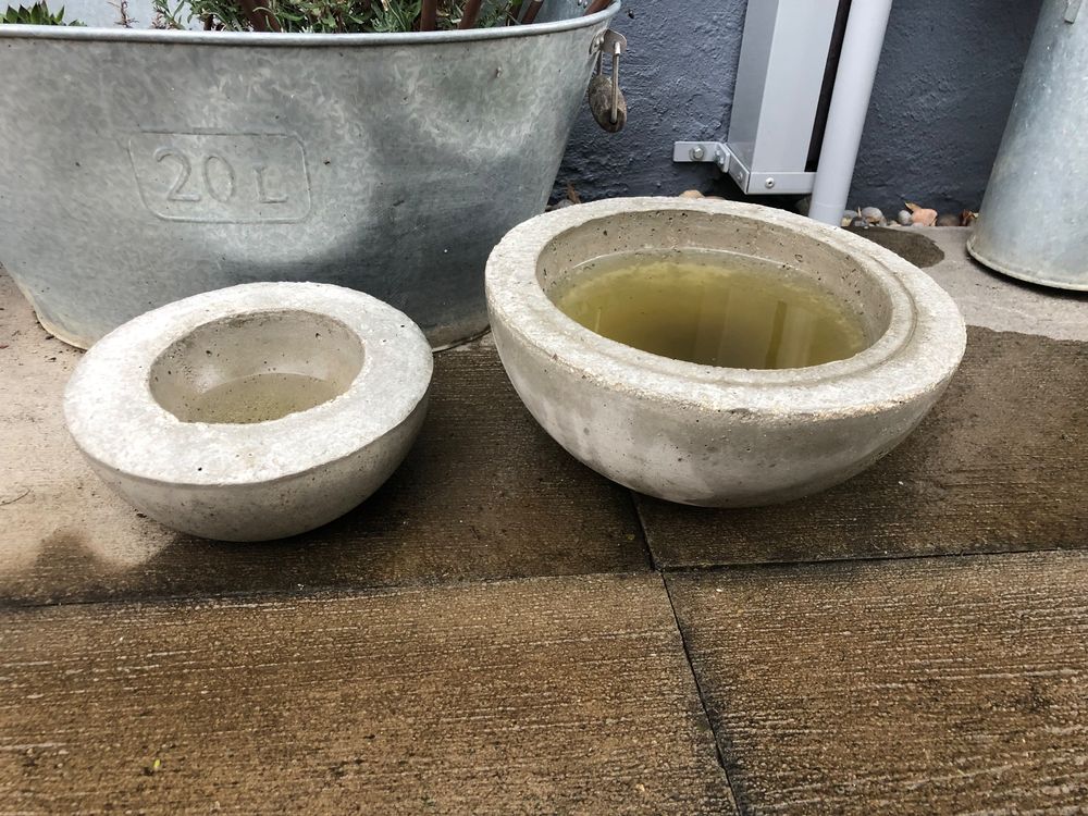 2 Beton Schalen Vogeltränke Gartendeko Teich Bienen Wasser Kaufen auf