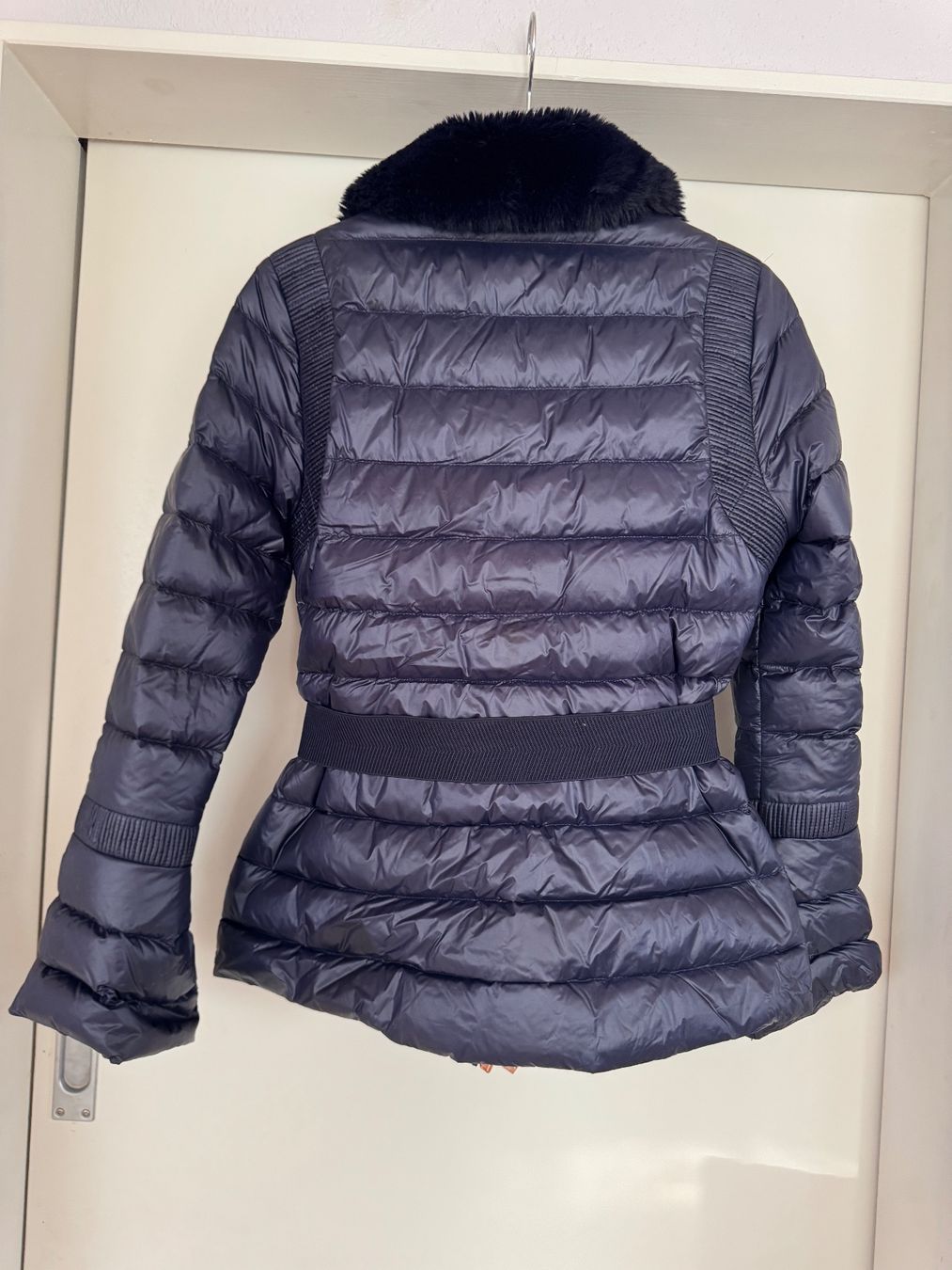 Ted Baker Giacche: Ted Baker Down Padded Coat, Size 2, Navy, Fur Collar – Nuovo (secondo la descrizione) da Jonen venduto da alanwales 4