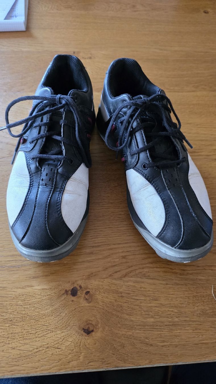Adidas Scarpe per ragazzi: Junioren Golf Schuhe – Usato da Brüttisellen venduto da kauerin 1