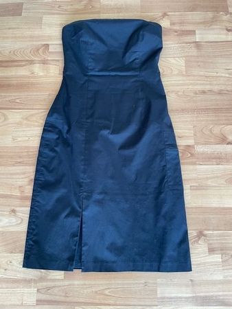 Cooles Club Monaco Kleid mit Beinschlitz, Grösse 36
